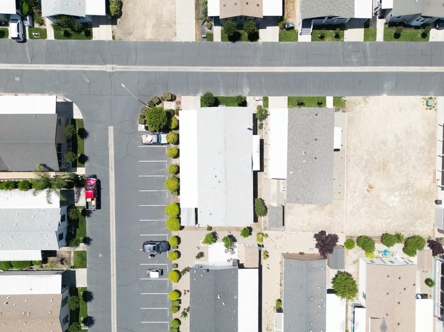 1584 Duke Dr, Livingston CA  95334-9343 exterior