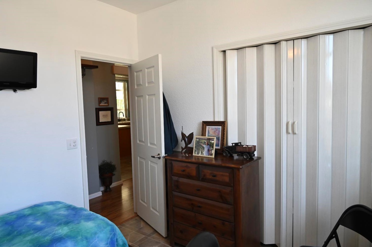 1584 Duke Dr, Livingston CA  95334-9343 exterior