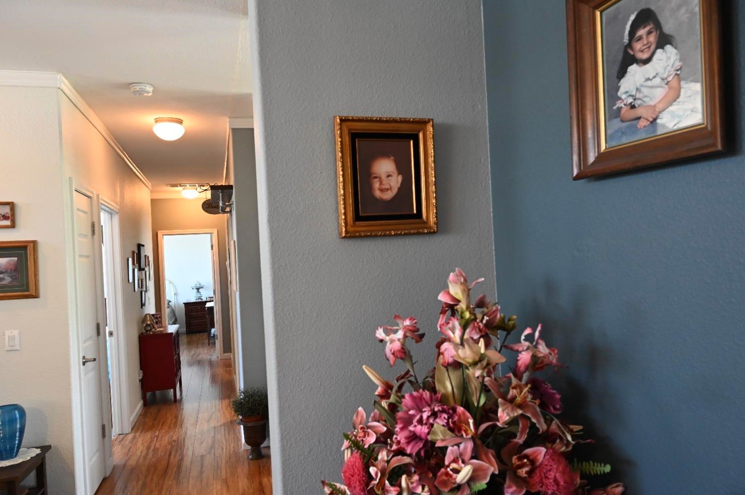 1584 Duke Dr, Livingston CA  95334-9343 exterior