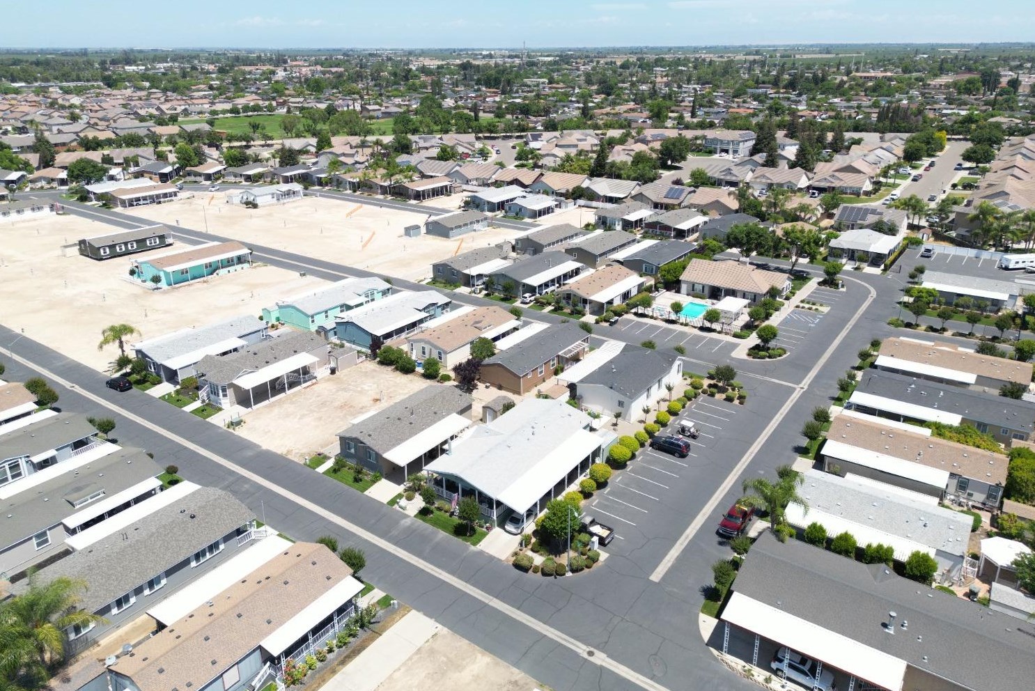 1584 Duke Dr, Livingston CA  95334-9343 exterior