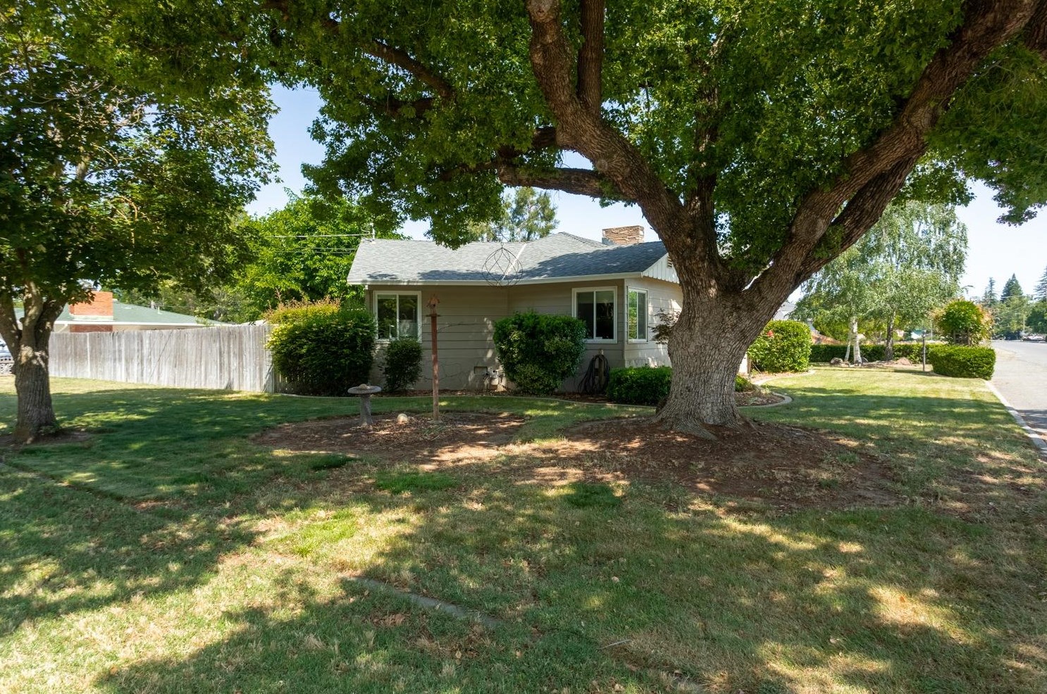 731 Bunce Rd, Yuba City CA  95991-6204 exterior