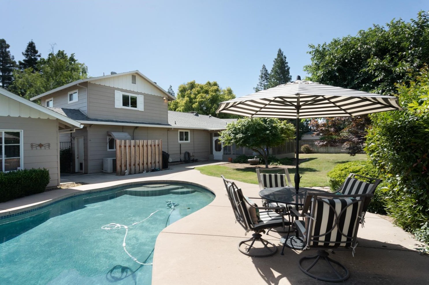 731 Bunce Rd, Yuba City CA  95991-6204 exterior