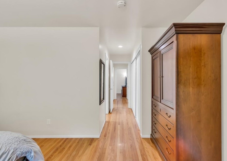 1840 Maryal Dr, Sacramento CA  95864-1548 exterior