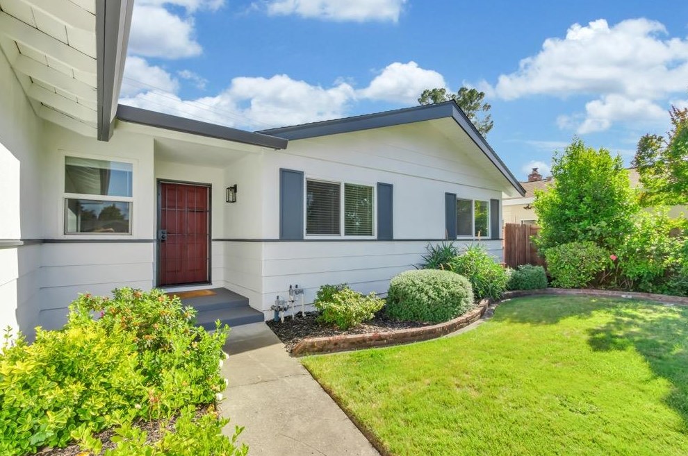 1840 Maryal Dr, Sacramento CA  95864-1548 exterior