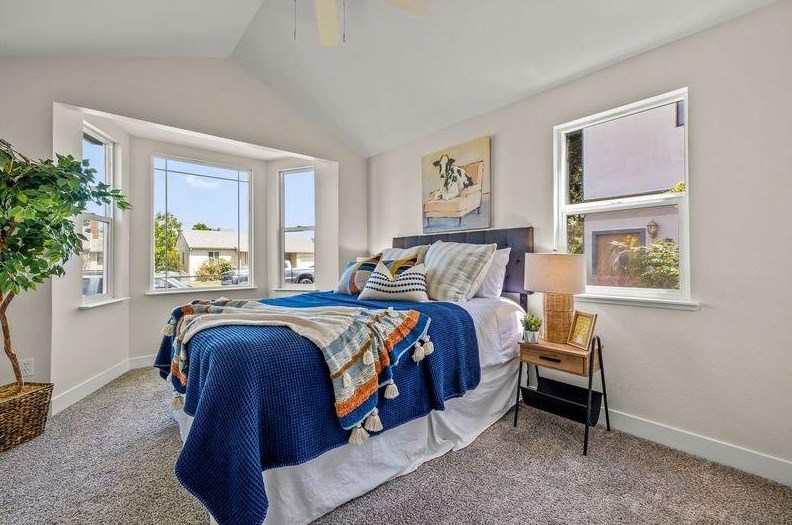 5652 Bradd Way, Sacramento CA  95822-3102 exterior