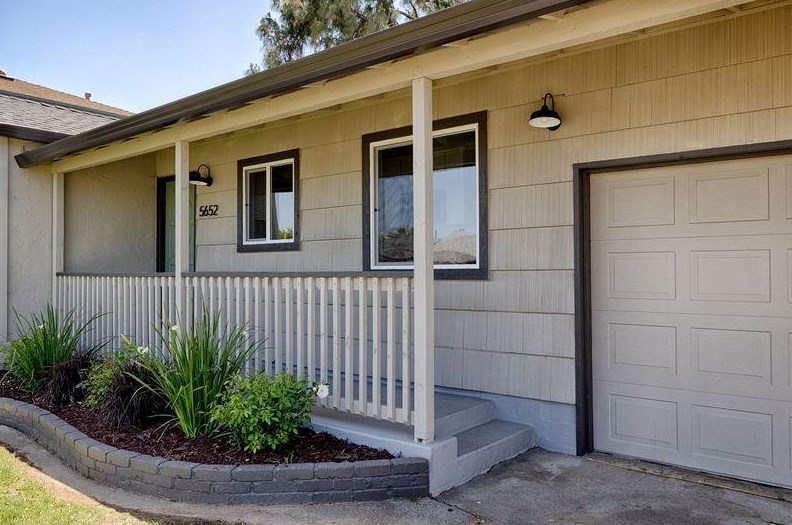 5652 Bradd Way, Sacramento CA  95822-3102 exterior