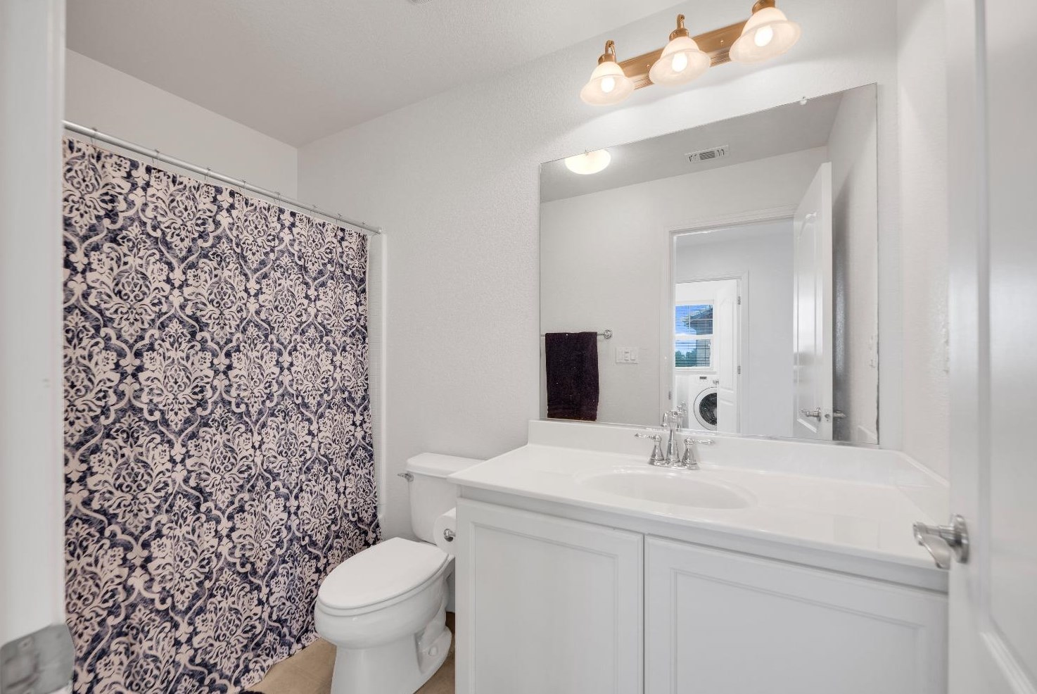 3355 Seymour Ct, West Sacramento CA  95691-5408 exterior