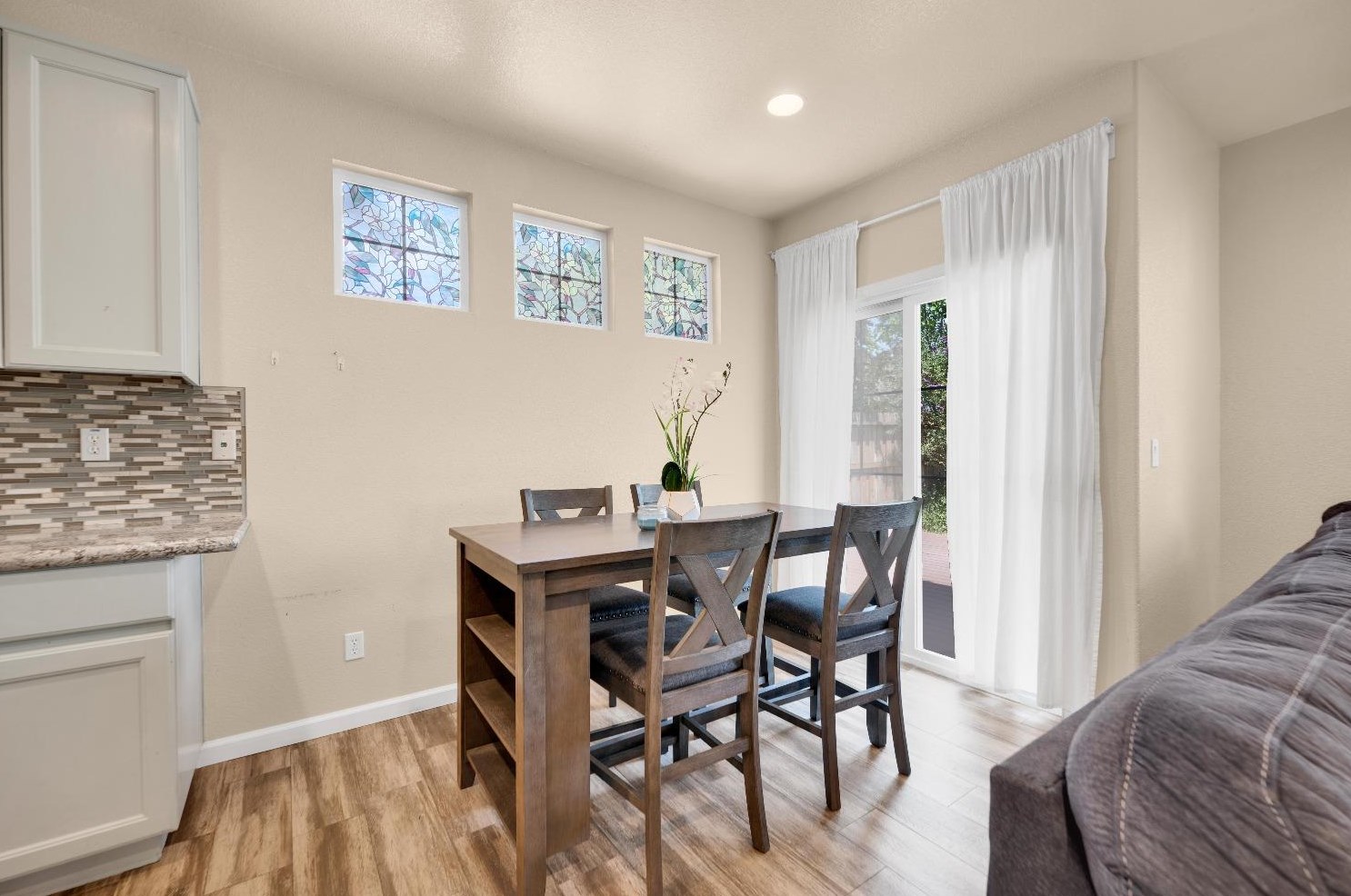 3355 Seymour Ct, West Sacramento CA  95691-5408 exterior