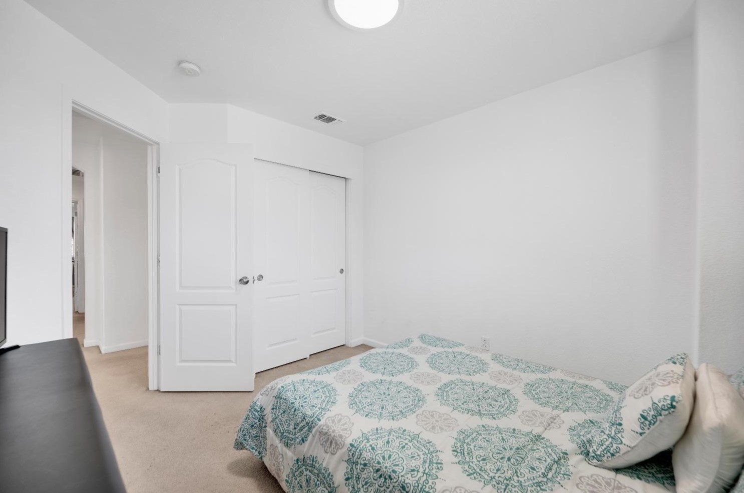 3355 Seymour Ct, West Sacramento CA  95691-5408 exterior