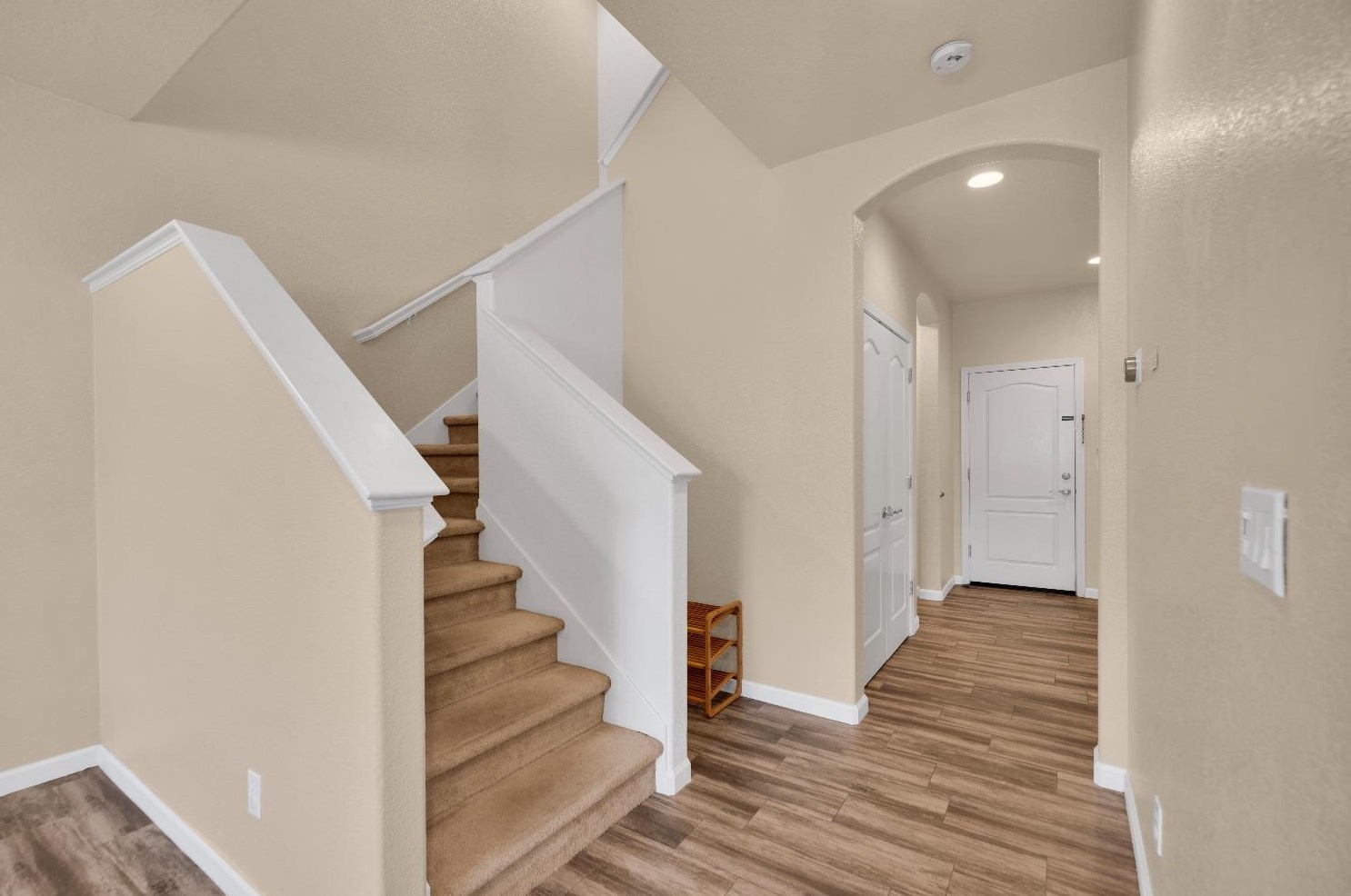 3355 Seymour Ct, West Sacramento CA  95691-5408 exterior