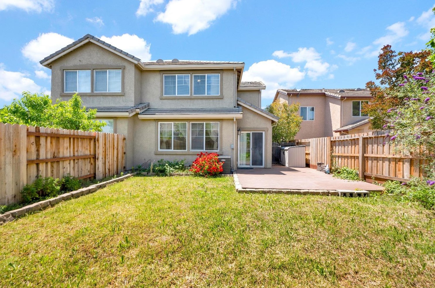 3355 Seymour Ct, West Sacramento CA  95691-5408 exterior