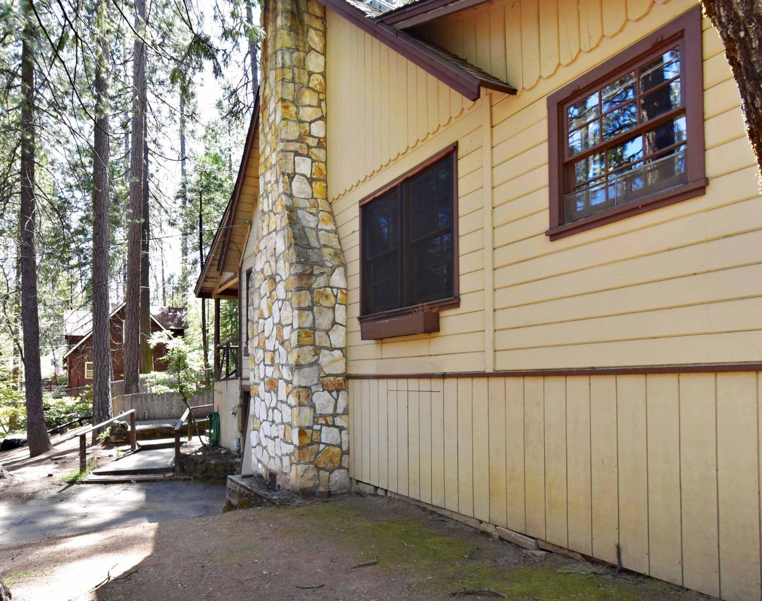 23214 Tuolumne Dr, Twain Harte CA  95383-9548 exterior