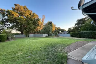 14076 Saradale Ln, Galt, CA 95632 - Photo 21