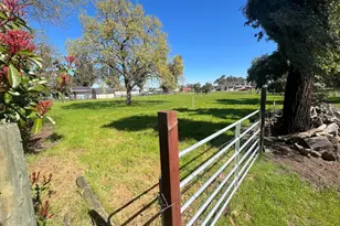 14076 Saradale Ln, Galt, CA 95632 - Photo 27