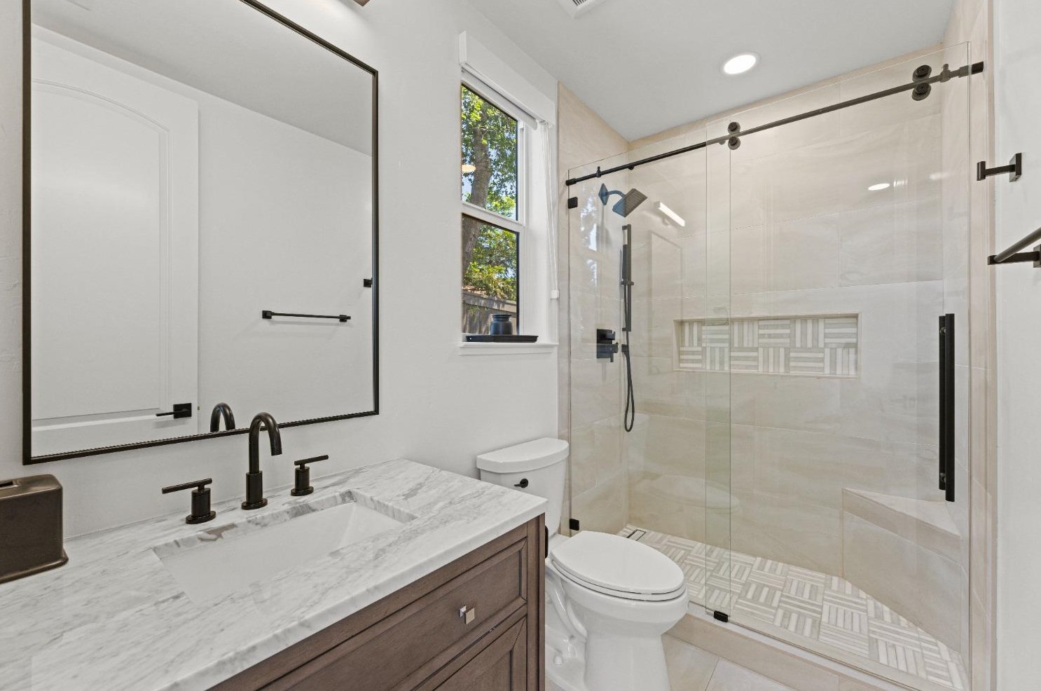 236 Socrates Pl, Folsom CA 95762-3957 exterior