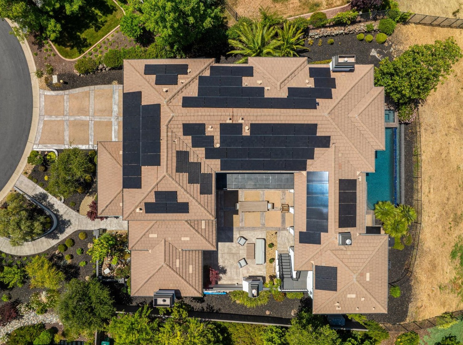 236 Socrates Pl, Folsom CA 95762-3957 exterior