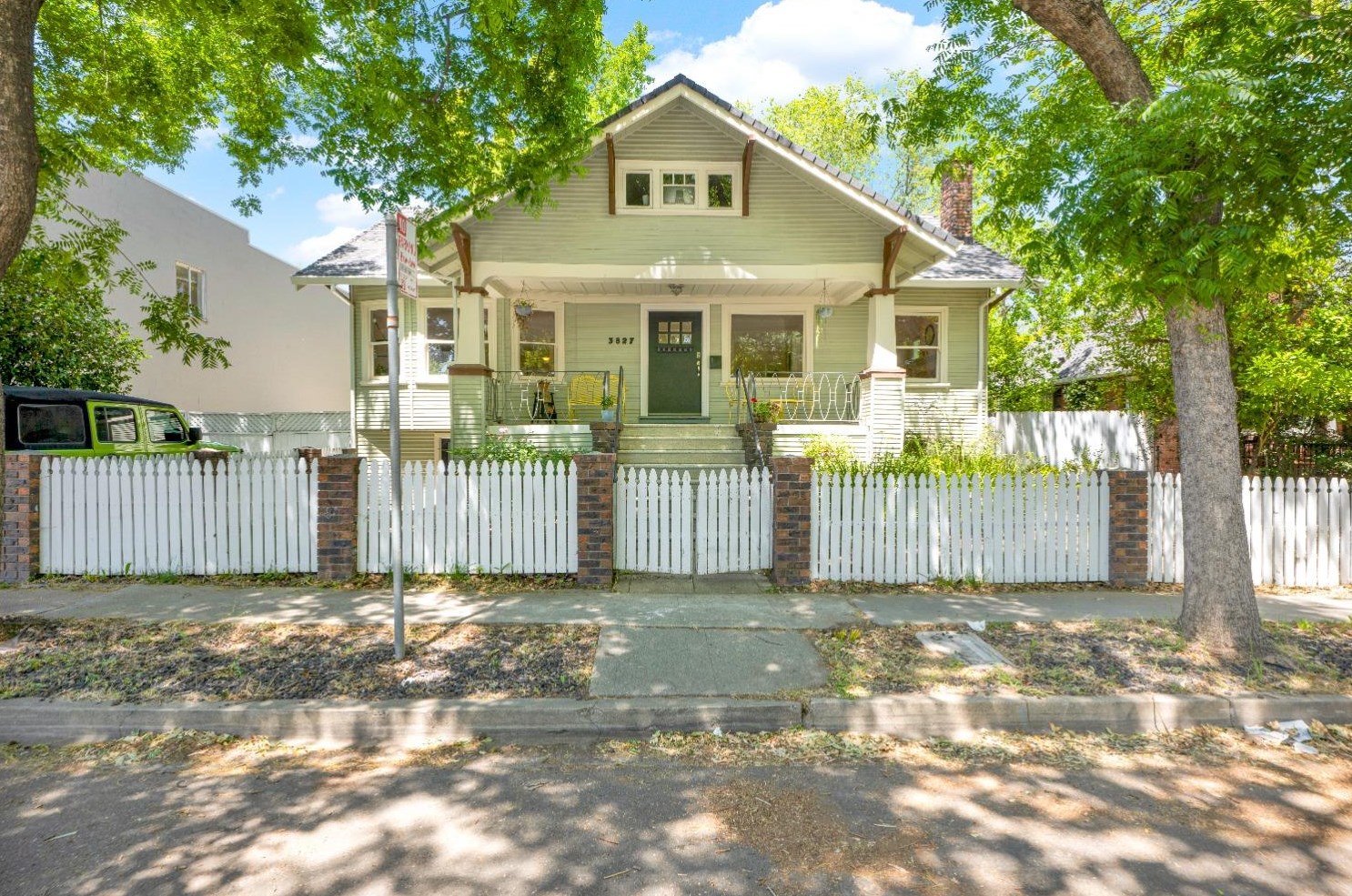 3827 V St, Sacramento CA  95817-1346 exterior