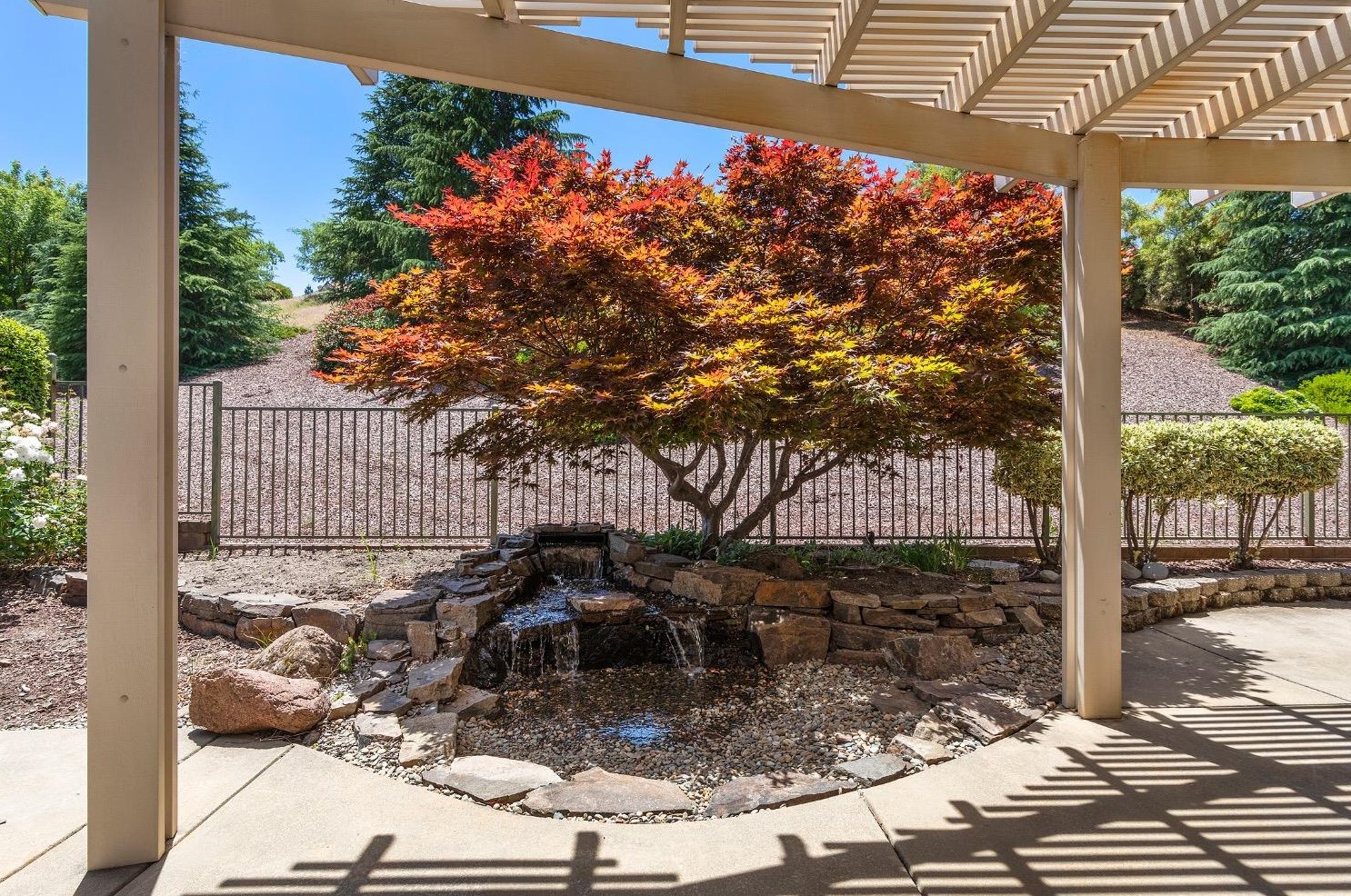 1573 Summerhill Ln, Lincoln CA  95648-8348 exterior