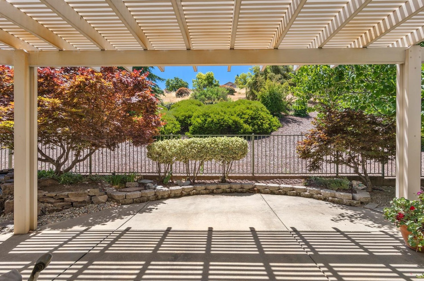1573 Summerhill Ln, Lincoln CA  95648-8348 exterior