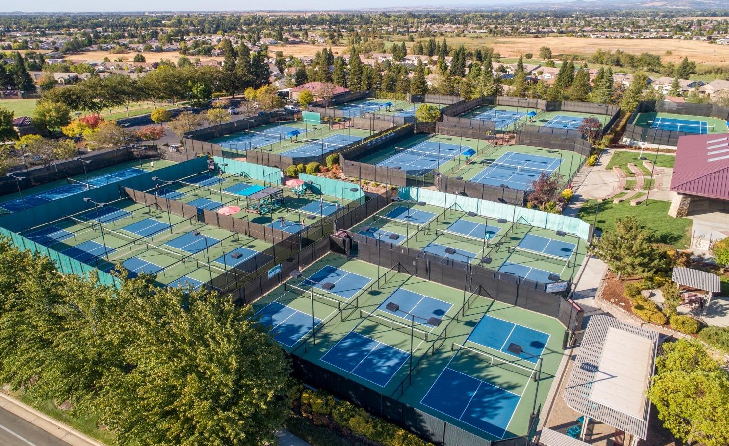 1573 Summerhill Ln, Lincoln CA  95648-8348 exterior