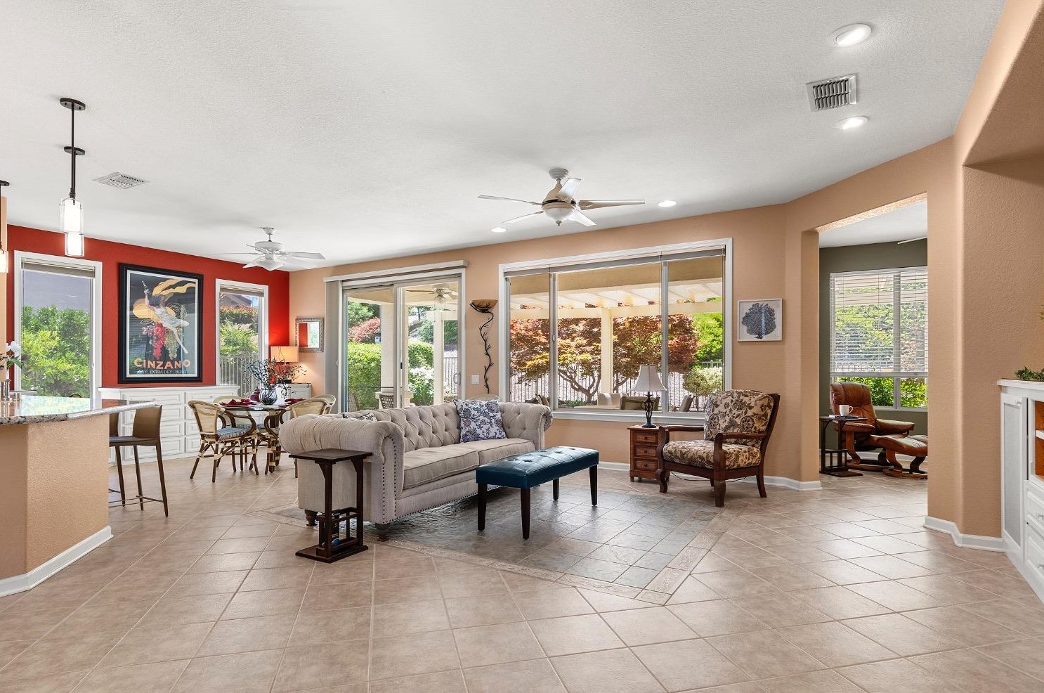1573 Summerhill Ln, Lincoln CA  95648-8348 exterior