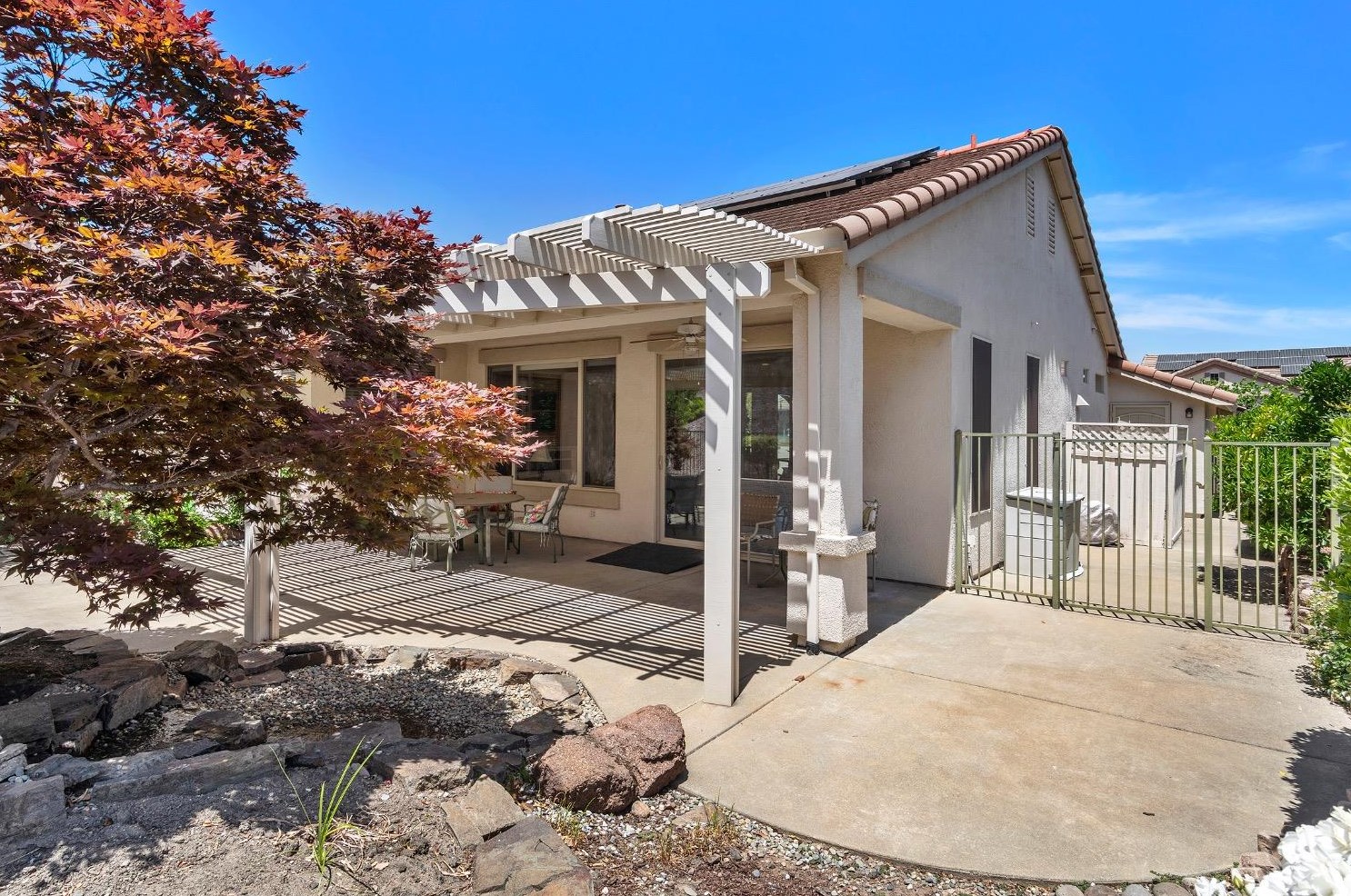 1573 Summerhill Ln, Lincoln CA  95648-8348 exterior