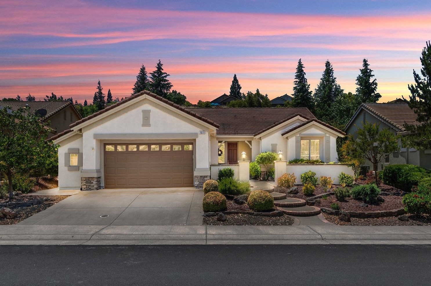 1573 Summerhill Ln, Lincoln CA  95648-8348 exterior