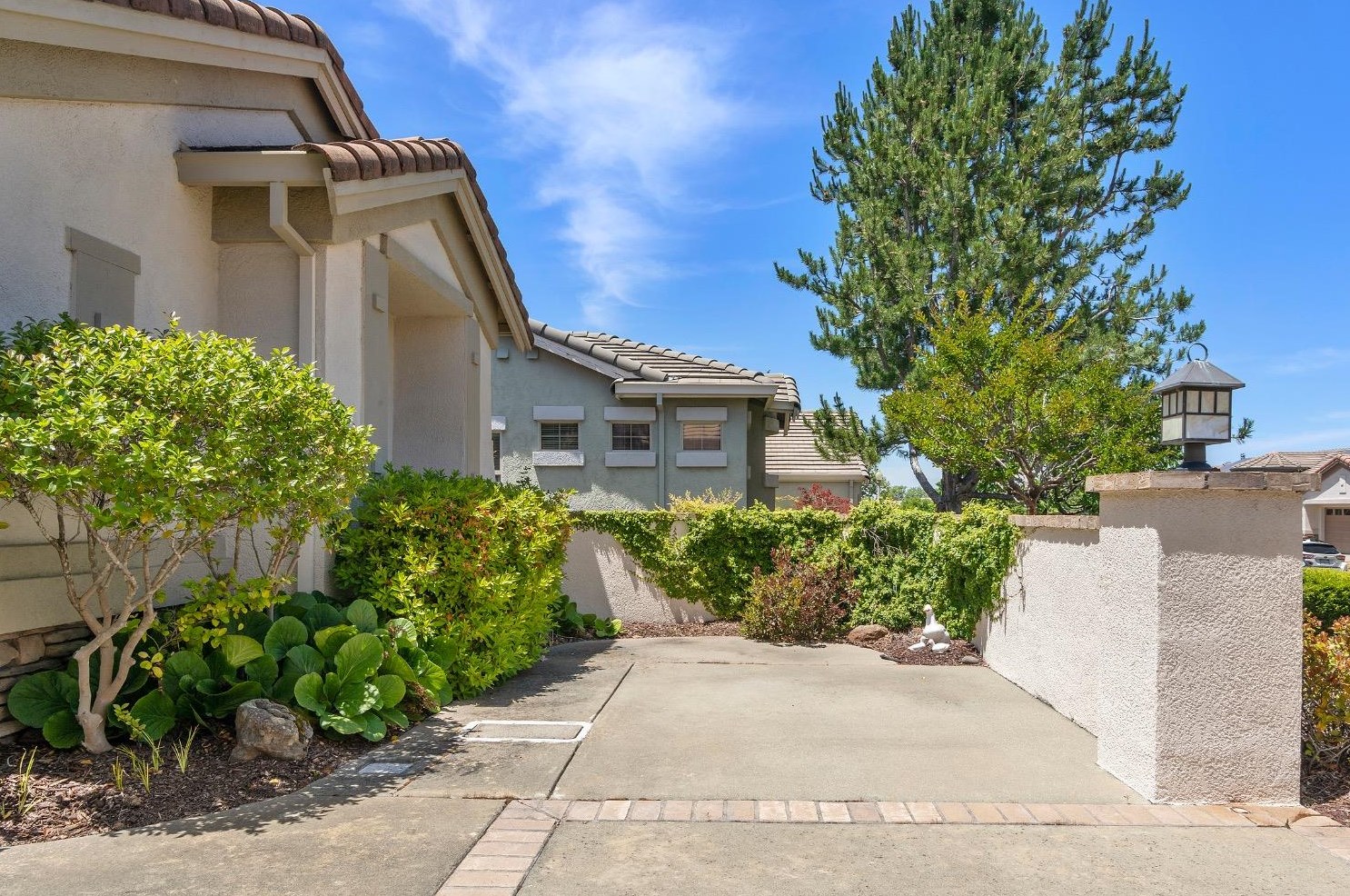 1573 Summerhill Ln, Lincoln CA  95648-8348 exterior