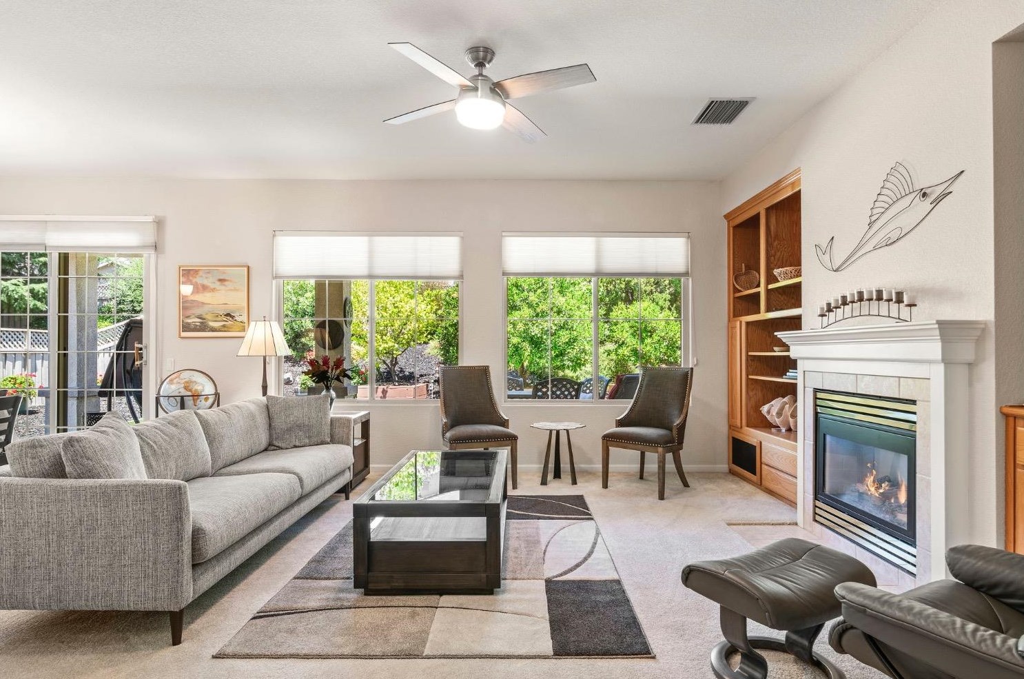 320 Shepherds Ct, Lincoln CA  95648-8601 exterior