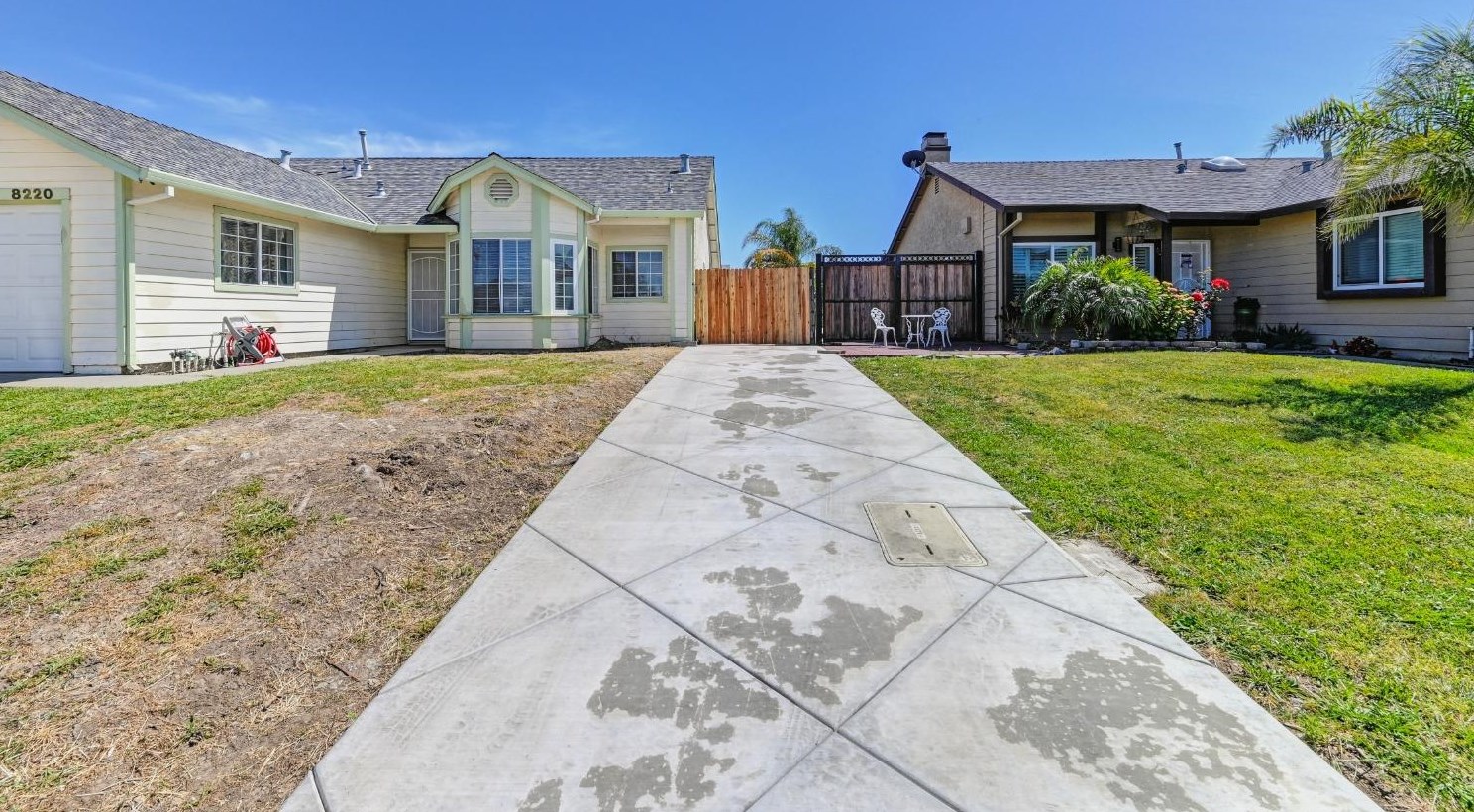 8220 Stevenson Ave, Sacramento CA  95828-5208 exterior