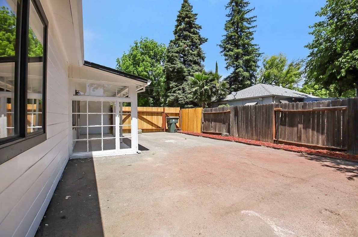 752 Jewell Ave, Yuba City CA  95991-5433 exterior
