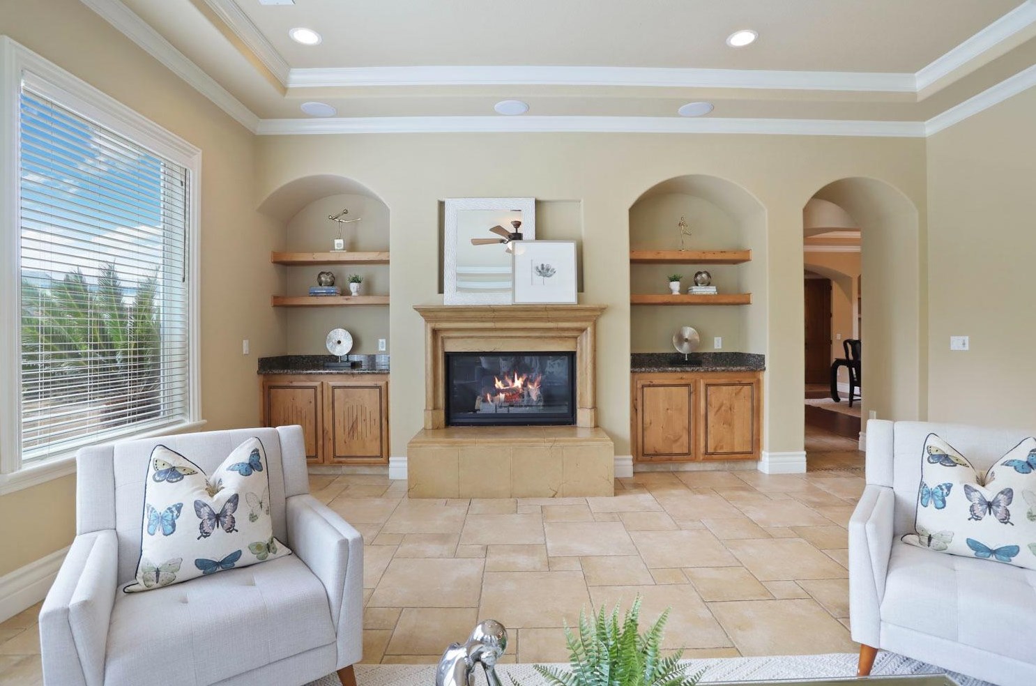 2506 Canal Dr, Lodi CA 95242-4818 exterior