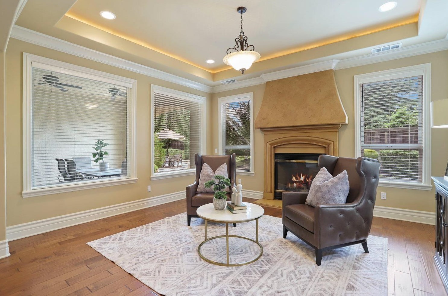 2506 Canal Dr, Lodi CA 95242-4818 exterior