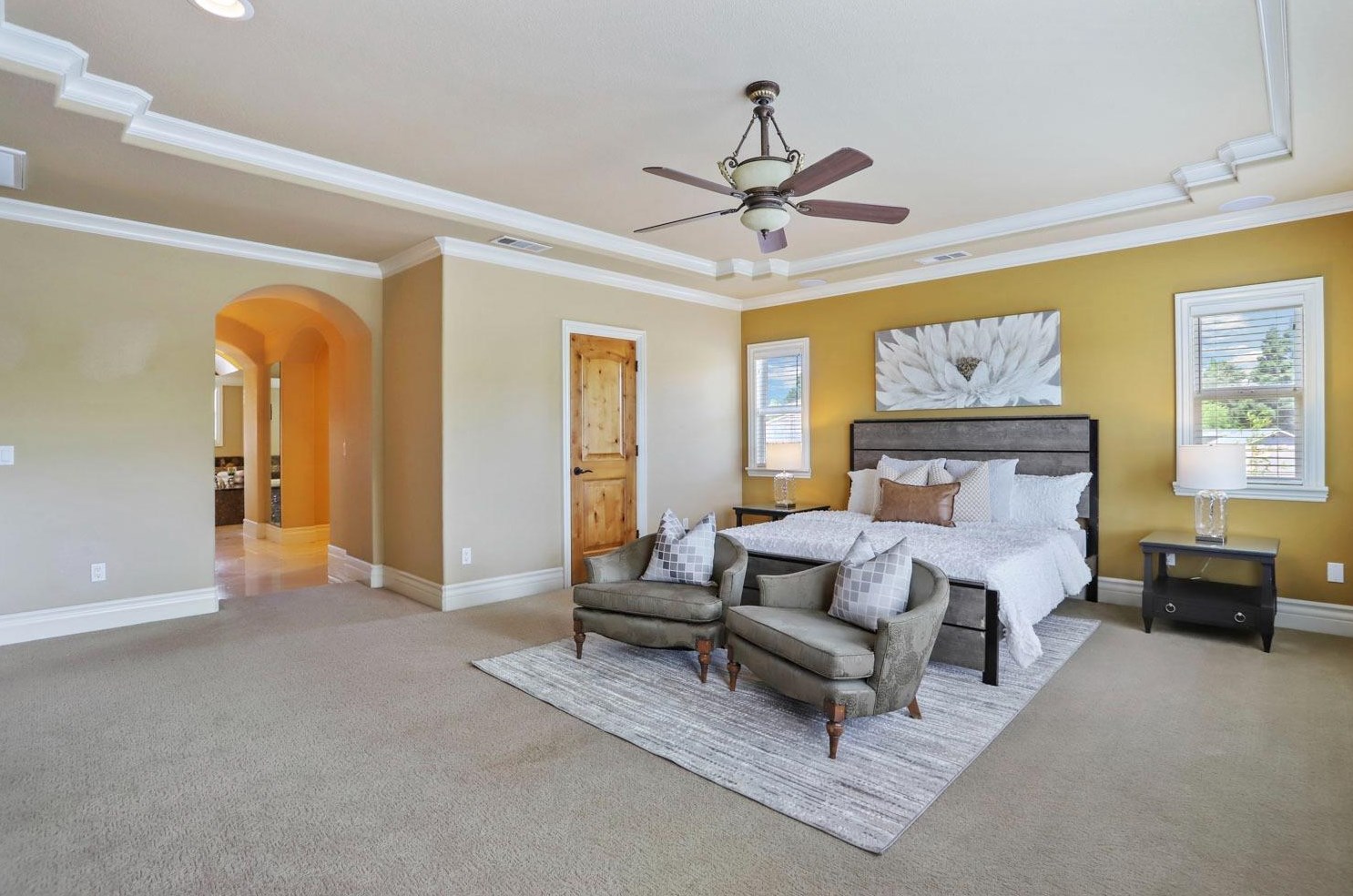 2506 Canal Dr, Lodi CA 95242-4818 exterior