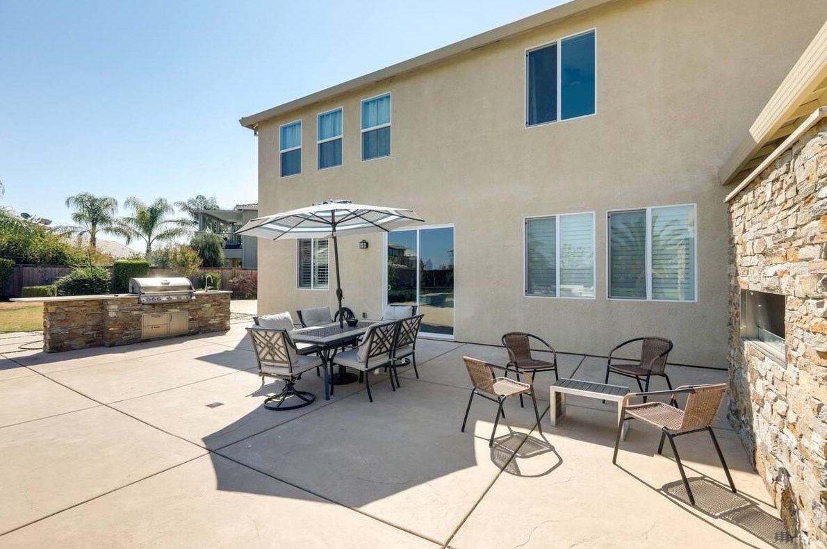 4120 Ice House Way, Roseville CA 95747-8919 exterior