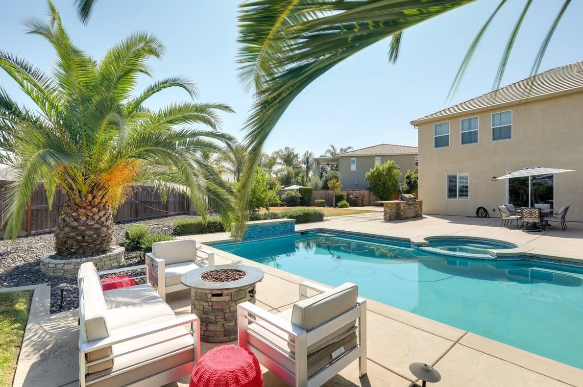 4120 Ice House Way, Roseville CA 95747-8919 exterior