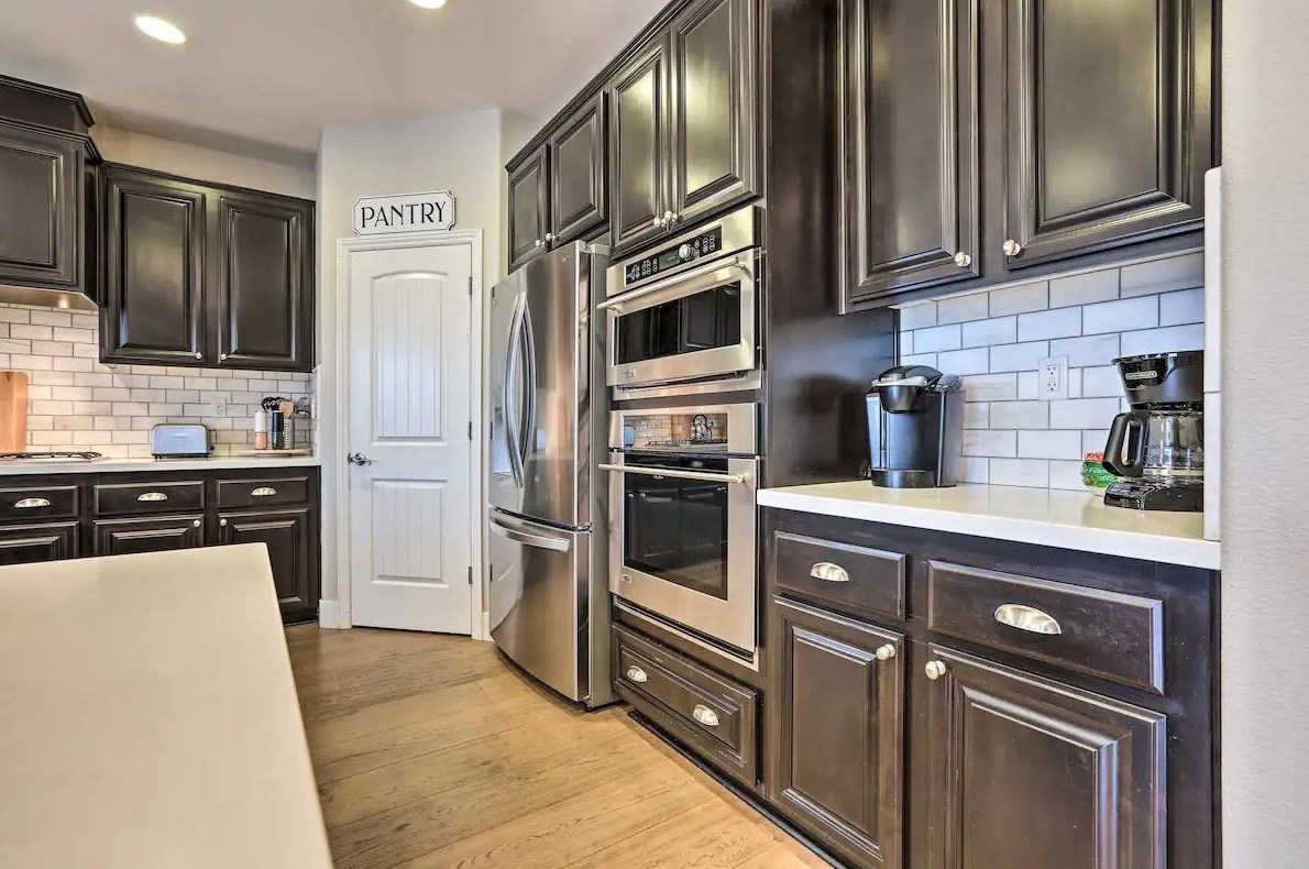 4120 Ice House Way, Roseville CA 95747-8919 exterior