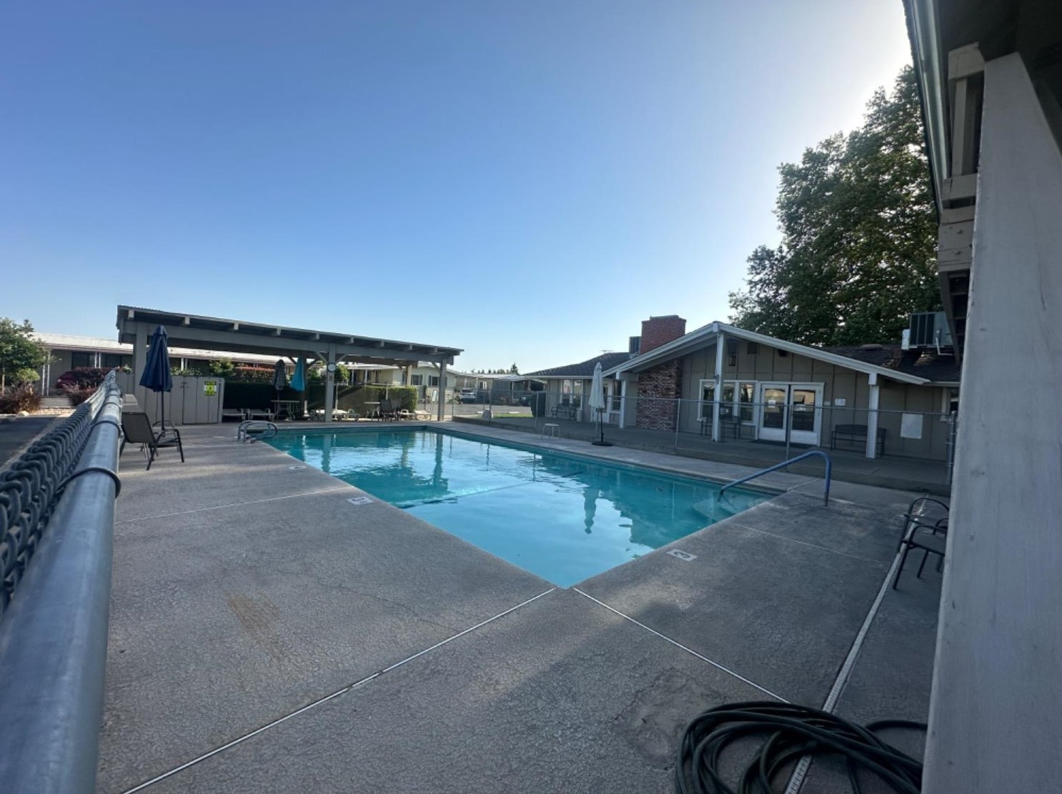 2030 Tully Rd, Turlock CA  95382-2282 exterior