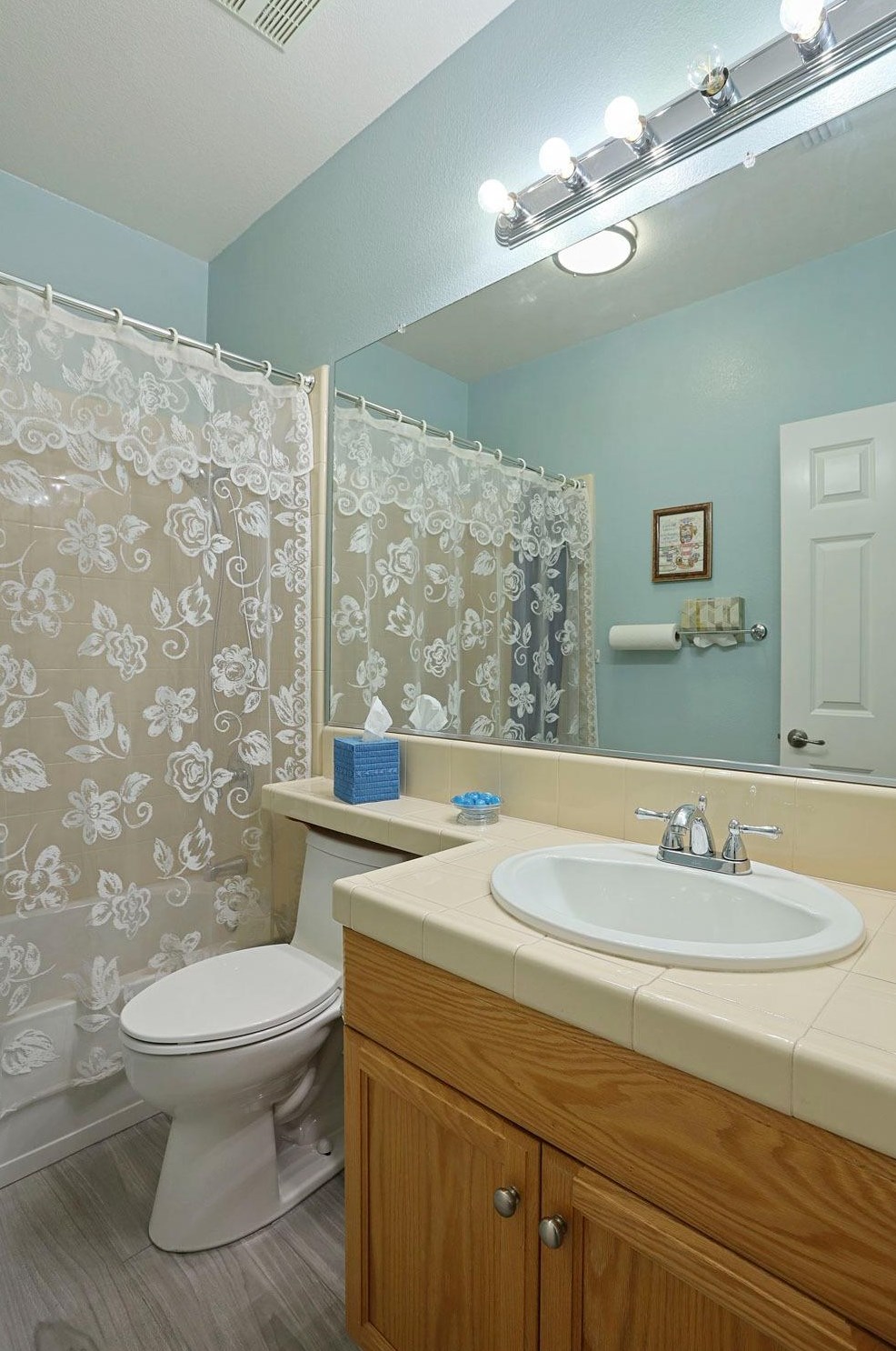 1625 Dawnview Dr, Los Angeles CA  94513-6550 exterior