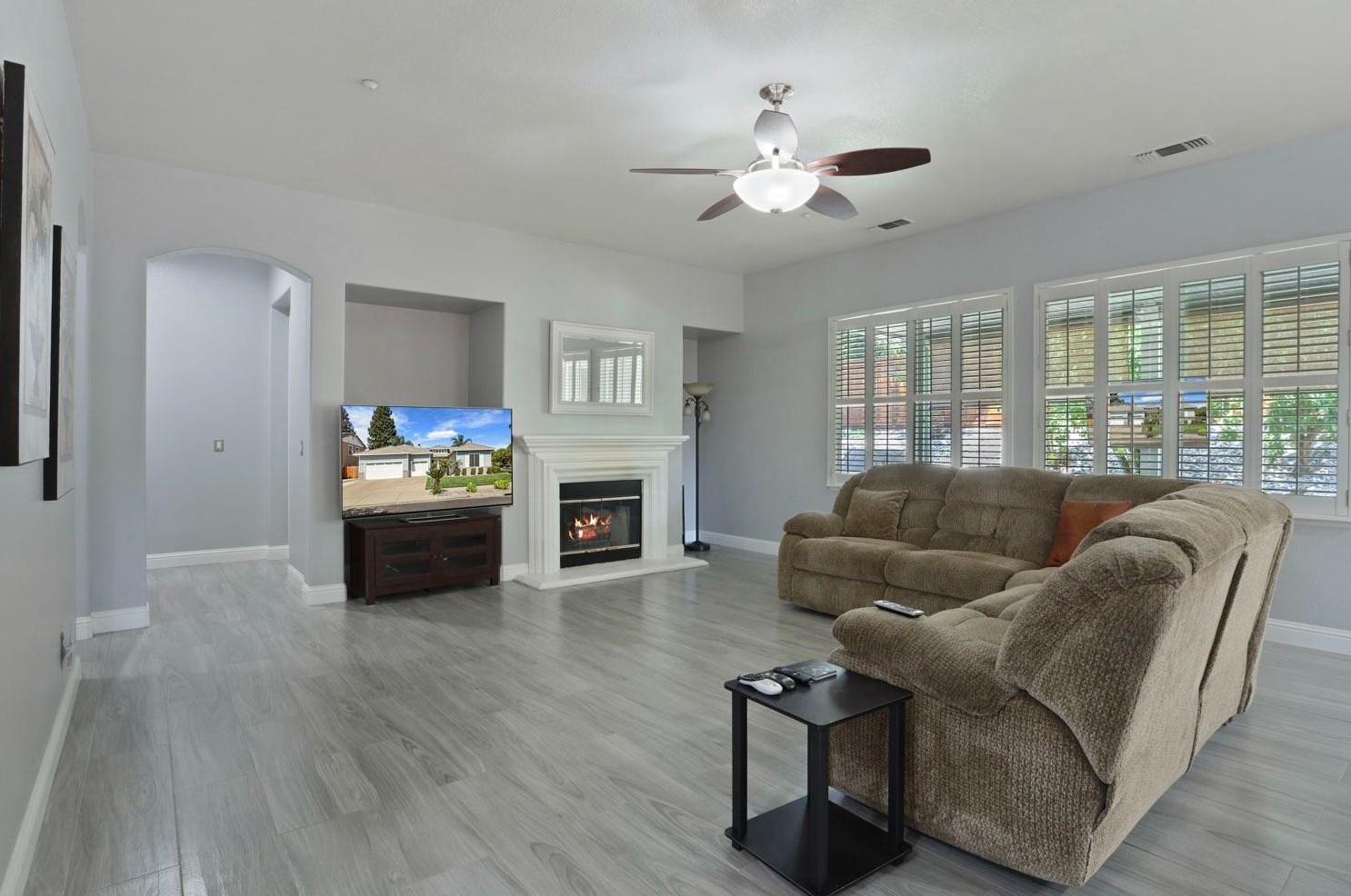 1625 Dawnview Dr, Los Angeles CA  94513-6550 exterior