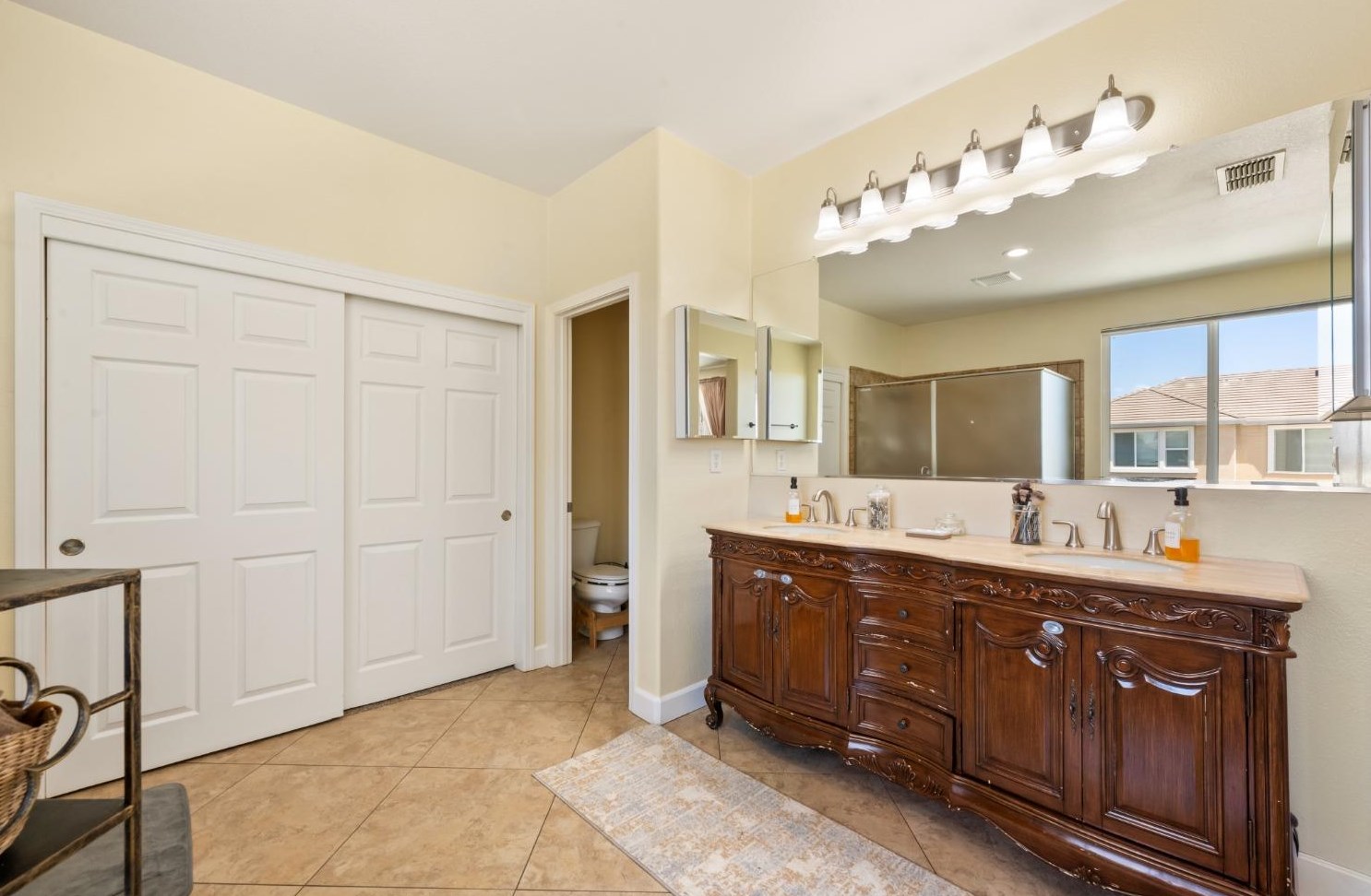 9980 Shiraz Pl, Elk Grove CA  exterior