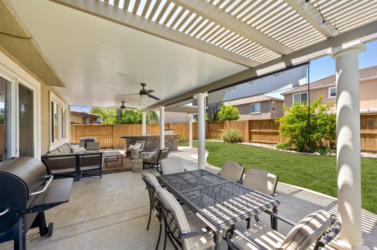 9980 Shiraz Pl, Elk Grove CA  exterior