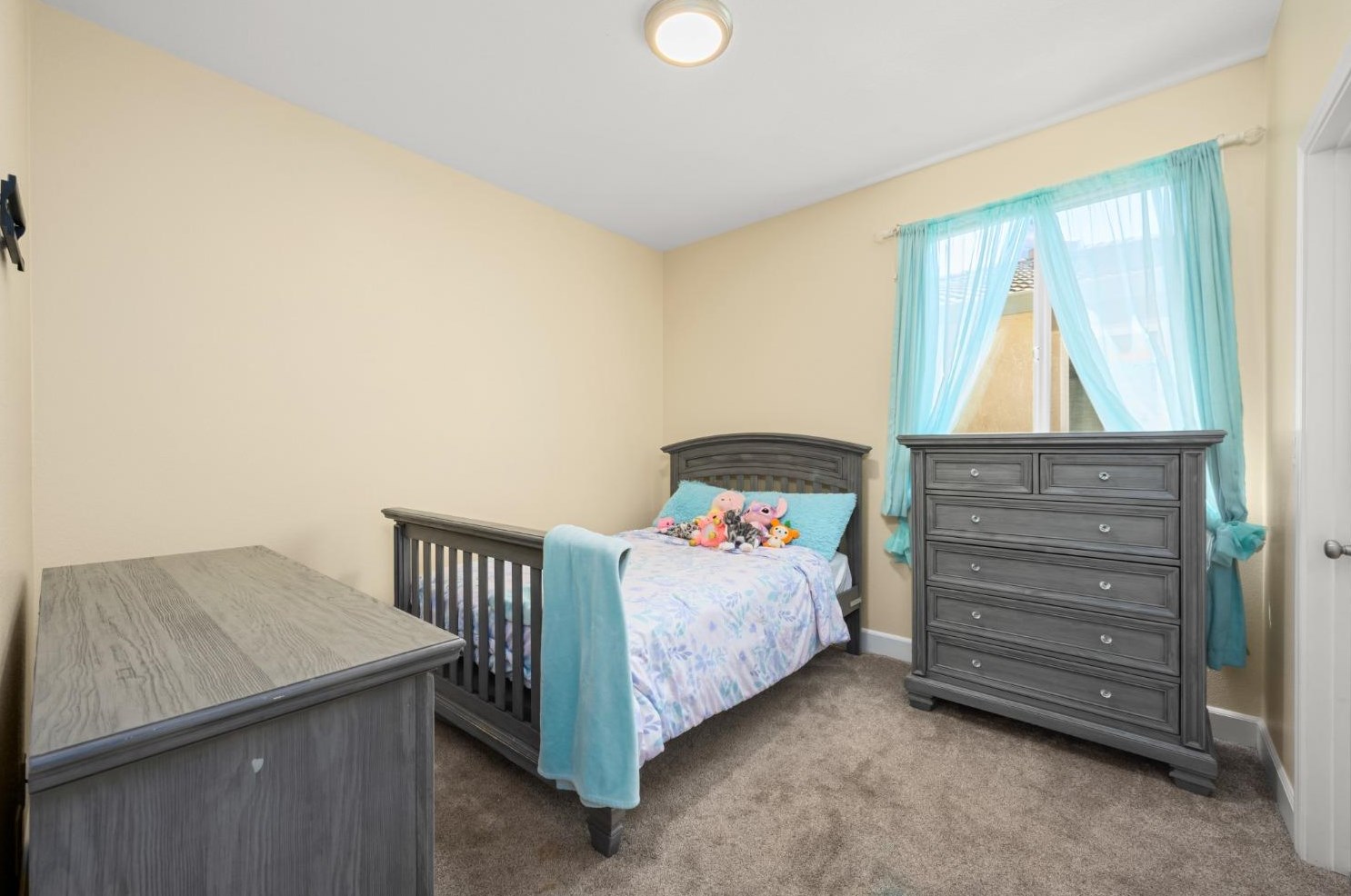 9980 Shiraz Pl, Elk Grove CA  exterior