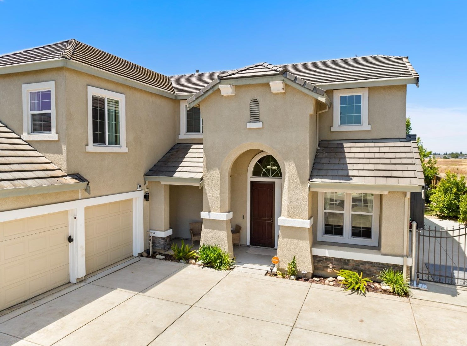 9980 Shiraz Pl, Elk Grove CA  exterior