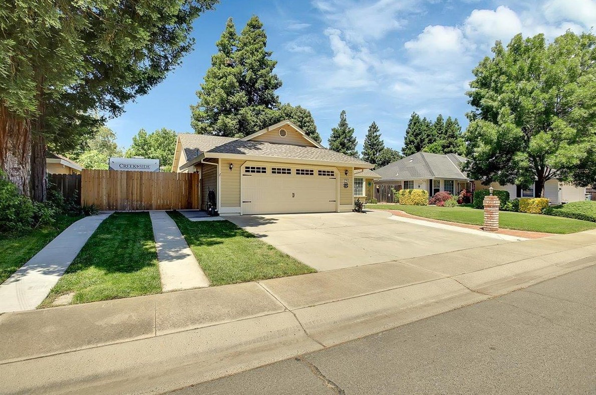 1792 Royo Ranchero Dr, Yuba City CA  95993-9060 exterior