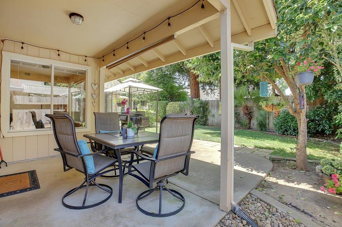 1792 Royo Ranchero Dr, Yuba City CA  95993-9060 exterior