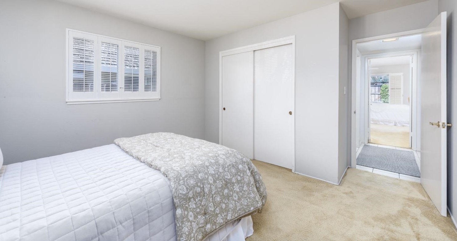1212 St, Woodland CA  95695-2659 exterior