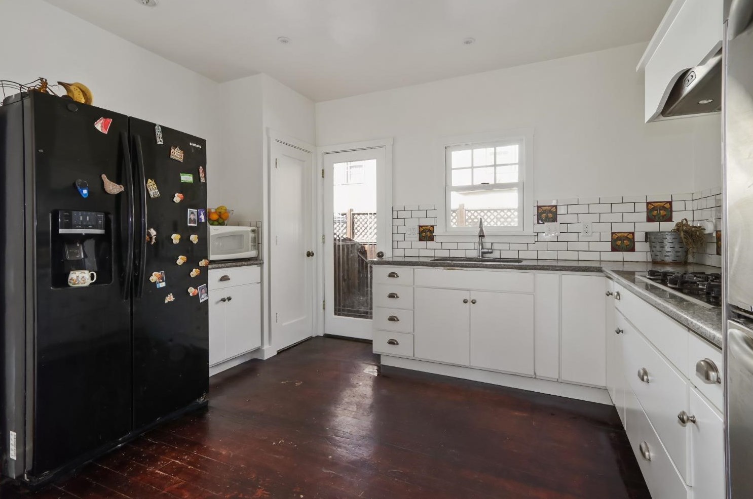 152 St, Woodland CA  95695-3132 exterior