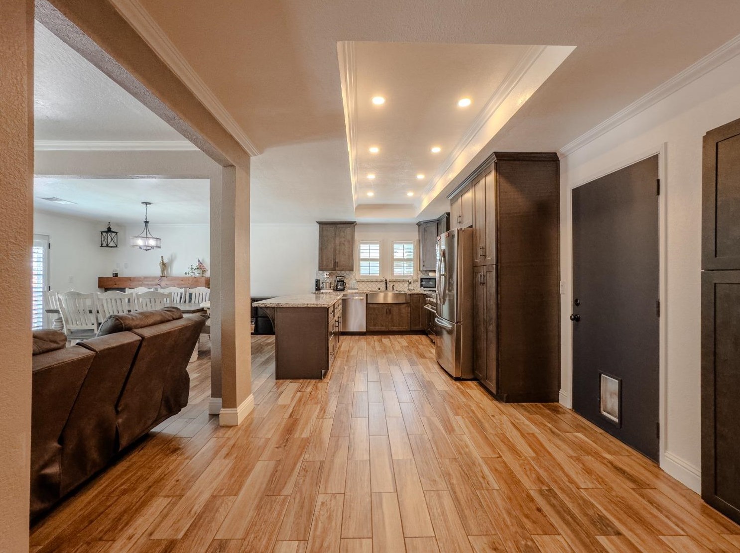 113 Hacienda Ln, Woodland CA  95695-5461 exterior