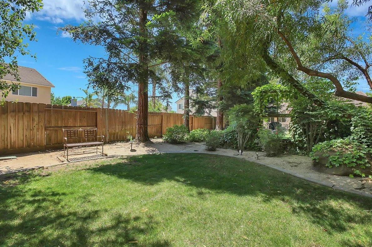 2347 Oregon Way, Yuba City CA  95991-8464 exterior